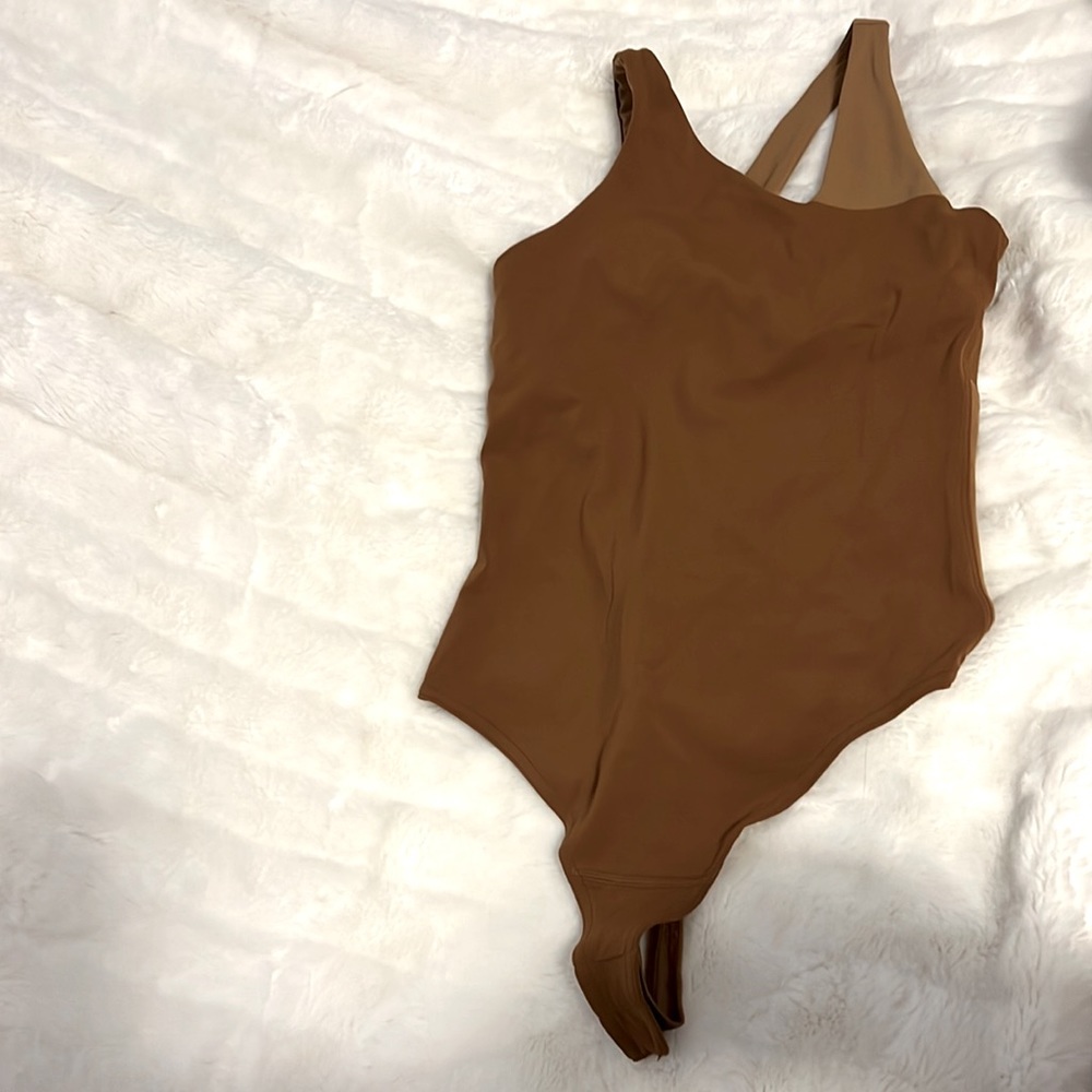Lululemon 4 bodysuit